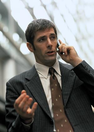 ビッグシルエットTシャツの選び方とコーデ術｜今すぐ取り入れるべきトレンドアイテム